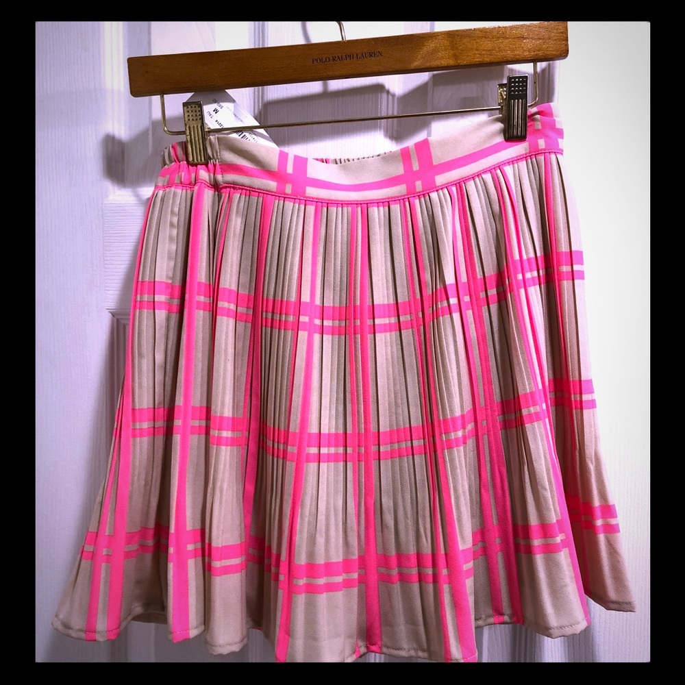 Hot pink printed mini skirt
